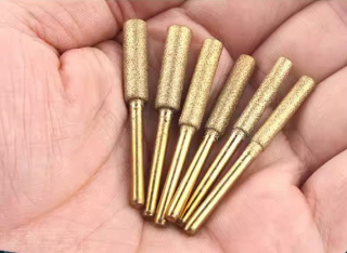 Loại phủ titan - Đầu kim cương hình trụ loại dài (mũi mài lưỡi cưa xích màu vàng loại có phủ titan tăng độ cứng bền, mũi mài khắc đá, thủy tinh, gốm sứ, kim loại hình trụ màu vàng)