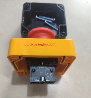 Nút nhất khẩn cấp có hộp