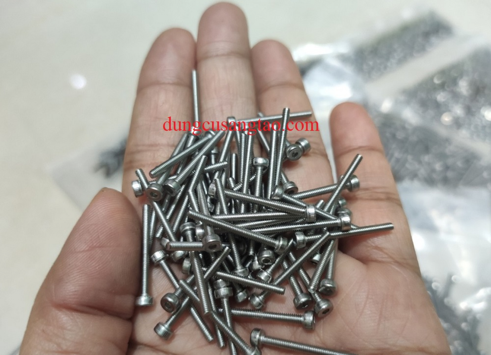 Ốc lục giác Inox M2 / bu lông m2